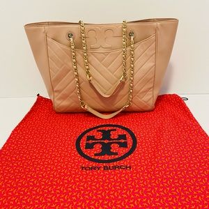 Tory Burch Alexa Tote Bag in Baby Pink